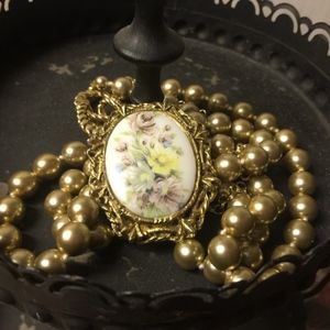 Vintage necklace, brooch/ Pearls/ Pin/ antique